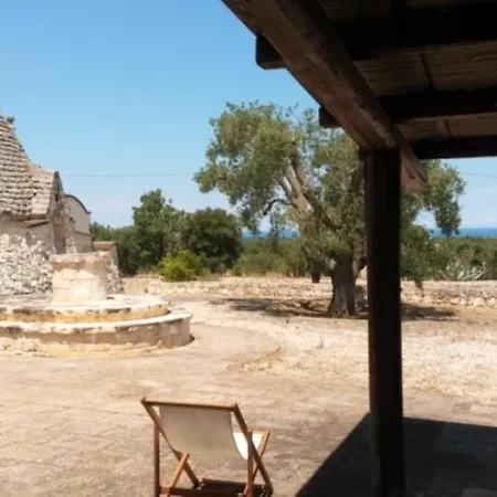 4 Trulli, Sea View, Vista Mare, Isolata Villa Ostuni