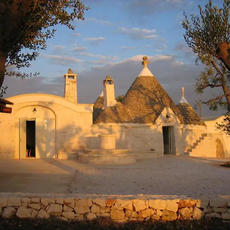4 Trulli, Sea View, Vista Mare, Isolata Villa Ostuni